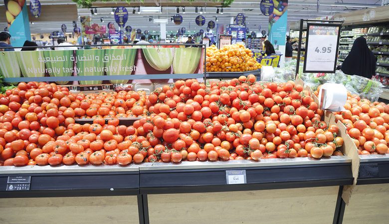 موردون-يكثفون-«الشحن-البري»-لدعم-احتياجات-الأسواق-المحلية-بالمواد-الغذائية-والاستهلاكية