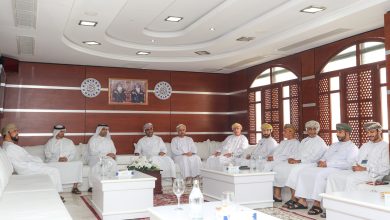 غرف-دبي-تبحث-تعزيز-التجارة-مع-غرفة-عُمان-فرع-شمال-الباطنة-وميناء-صحار