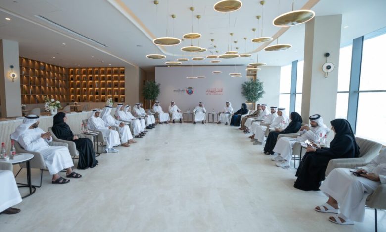 حمدان-بن-محمد-يعتمد-تسهيلات-للقطاع-الاقتصادي-في-دبي-بقيمة-مليار-درهم