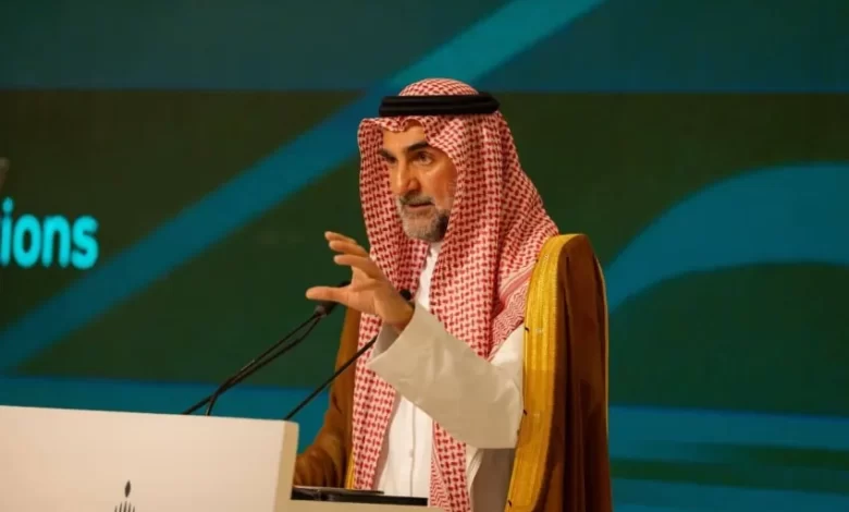 الرميان-يستعرض-خلال-المؤتمر-الصحفي-الحكومي-مسيرة-صندوق-الاستثمارات-العامة