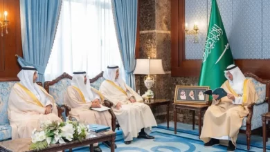 محافظ-الأحساء-يطّلع-على-التقرير-السنوي-لغرفة-الأحساء-2025م