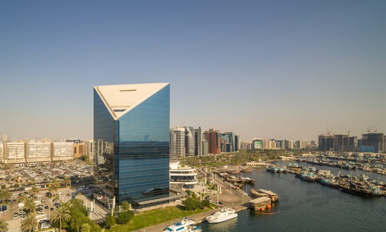 غرف-دبي-تبحث-مع-100-من-مسؤولي-الشركات-المحلية-والدولية-تعزيز-حركة-السلع-والشحن