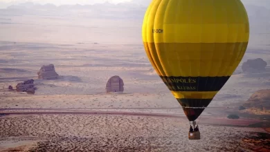 رحلات-المنطاد-في-العُلا.-تجربة-تتجاوز-الترفيه-إلى-استكشاف-الطبيعة