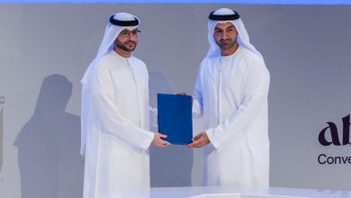 غرفة-أبوظبي-توقع-مع-المؤسسة-الاتحادية-للشباب-لتعزيز-تمكين-الشباب-في-قطاع-الأعمال