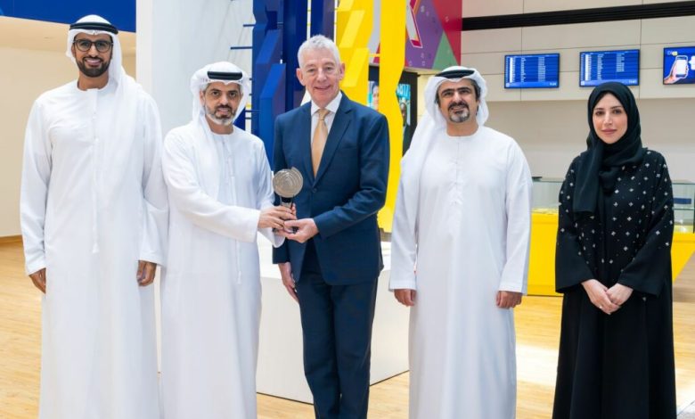 مطارات-دبي”تفوز-بجائزة-“مكان-العمل-الاستثنائي-2026”