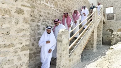 محافظ-القطيف-يتفقد-مشاريع-التطوير-والترميم-بجزيرة-دارين-وتاروت