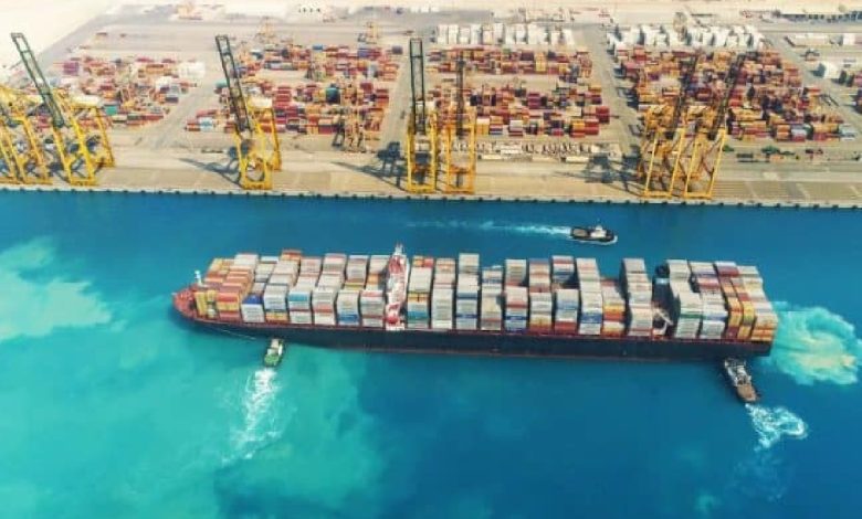 إطلاق-خدمة-الشحن-“خط-البحر-الأحمر-السريع”-إلى-ميناء-الملك-فهد-الصناعي-بينبع