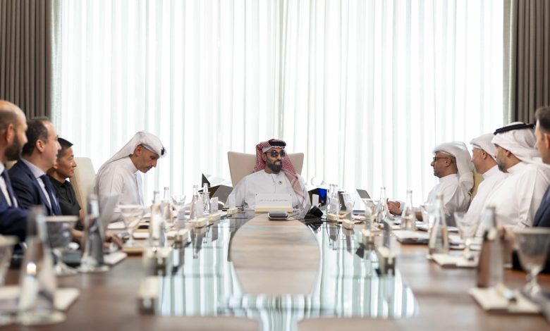 طحنون-بن-زايد:-«إم-جي-إكس»-توسّع-استثماراتها-العالمية-في-الذكاء-الاصطناعي-والبنية-التحتية