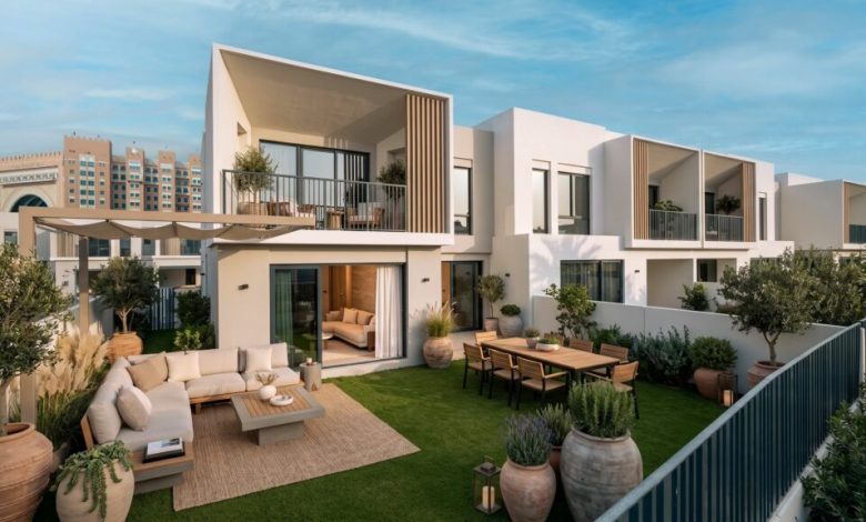 مساكن-دبي-ريت”-يضيف-220-وحدة-تاون-هاوس-في-قرية-جبل-علي-إلى-محفظته-في-صفقة-بقيمة-894-مليون-درهم